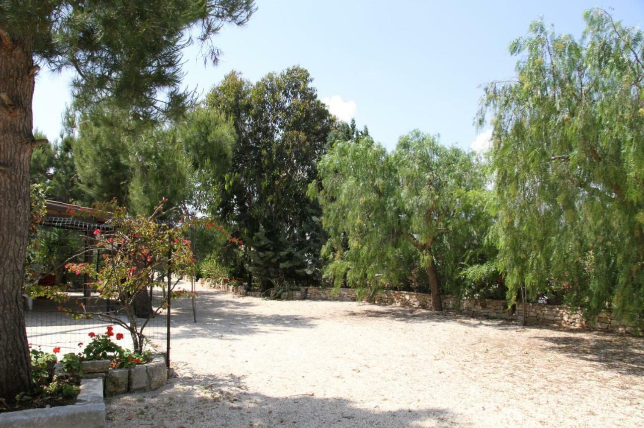 Villa Beatrice Serranova Kültér fotó