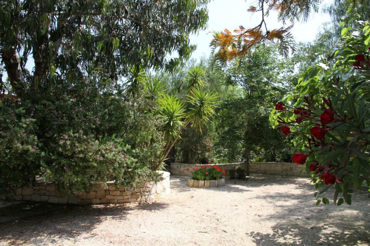 Villa Beatrice Serranova Kültér fotó